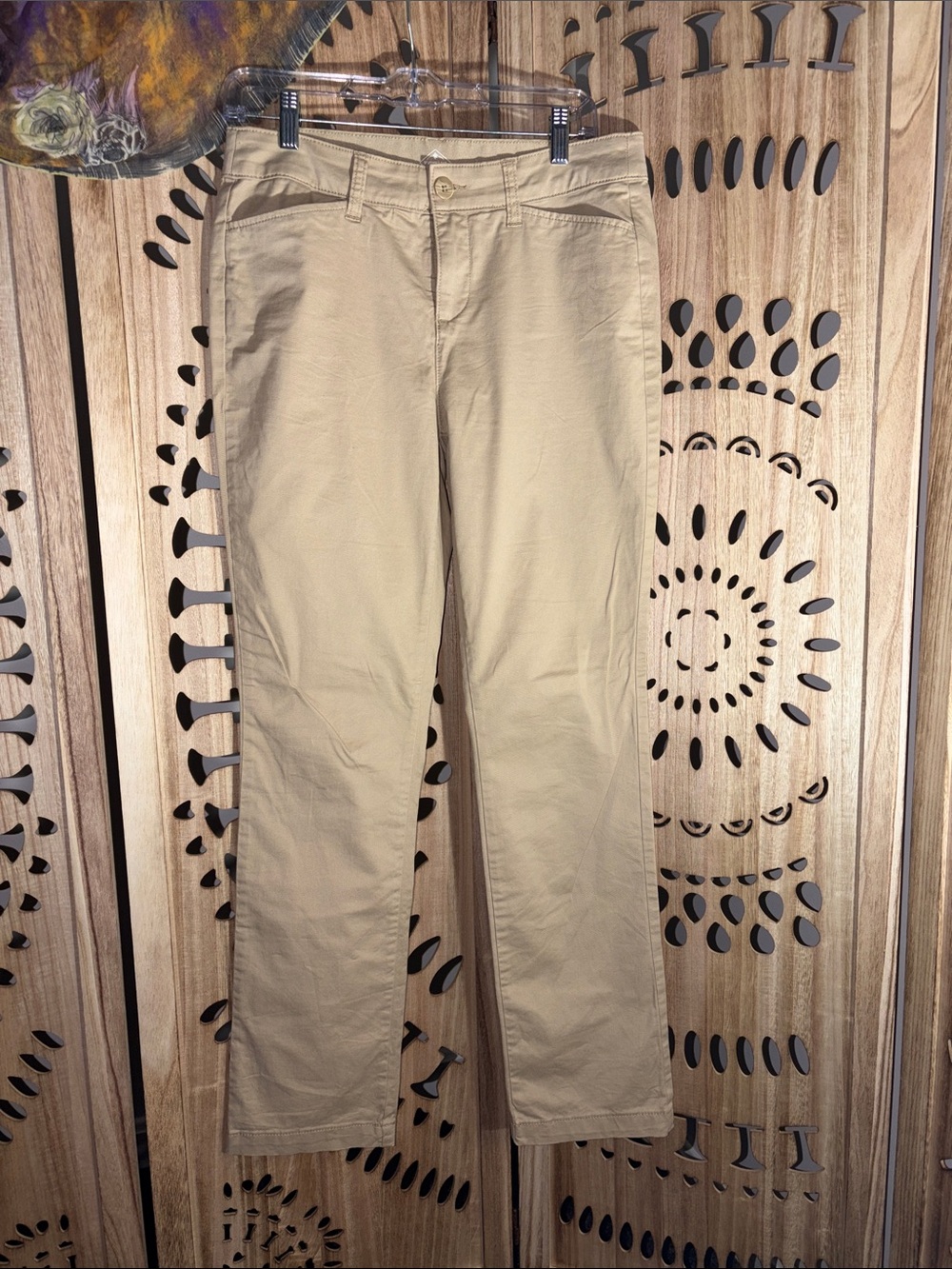 St. John’s Bay / khaki pant / straight leg / size 4